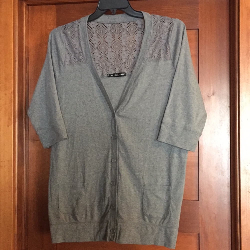 Gray 3/4 length sleeve cardigan w/ lace at top